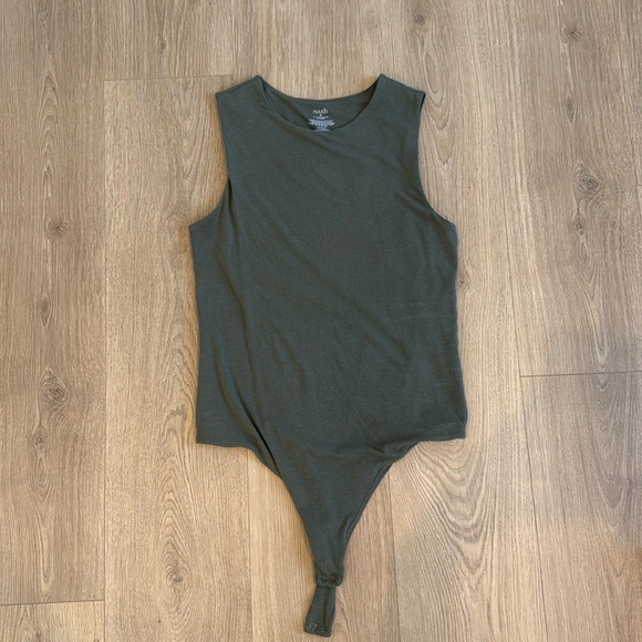 Crew neck tank bodysuit. Never worn! - Picture 1 of 4